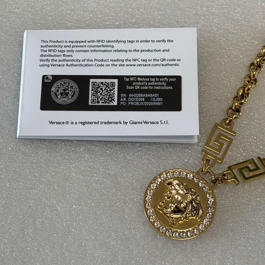VERSACE クリスタル・ラ・メデューサ・グレカネックレス