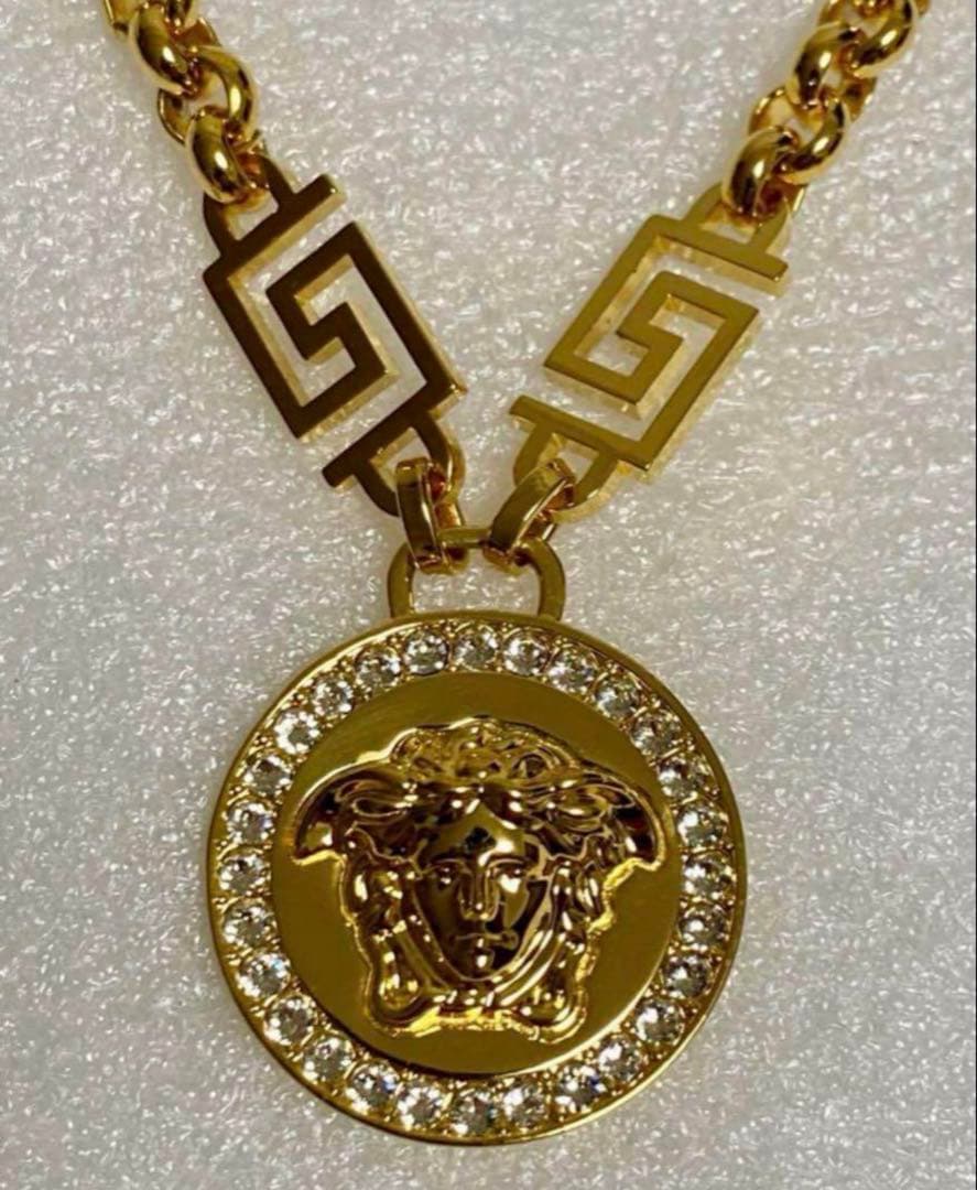 VERSACE クリスタル・ラ・メデューサ・グレカネックレス