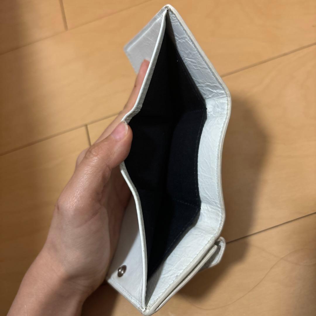 写真の通り傷や汚れが気になる方は購入お控え下さい。