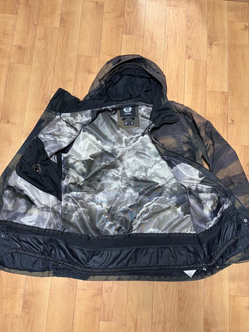 １*９様 volcom GORE-TEX スノーボードウェア　スノージャケット