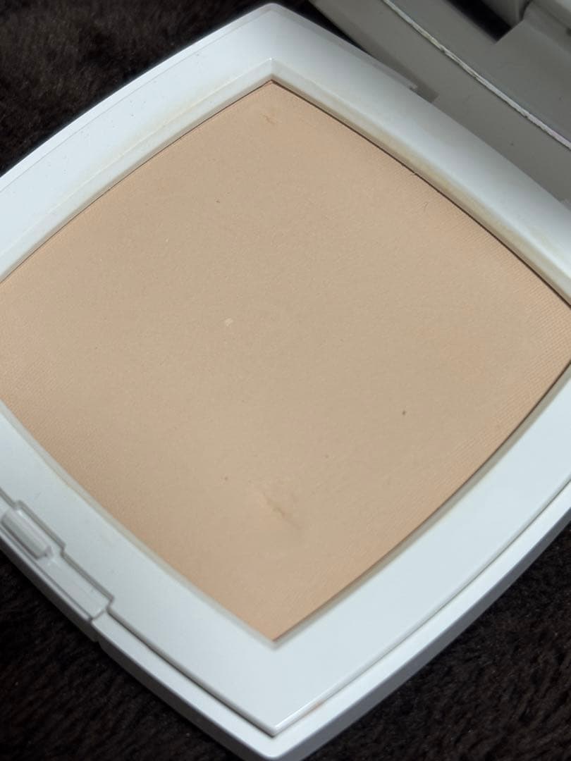 シャネル　ルブランコンパクトラディアンス　12 BEIGE ROSE