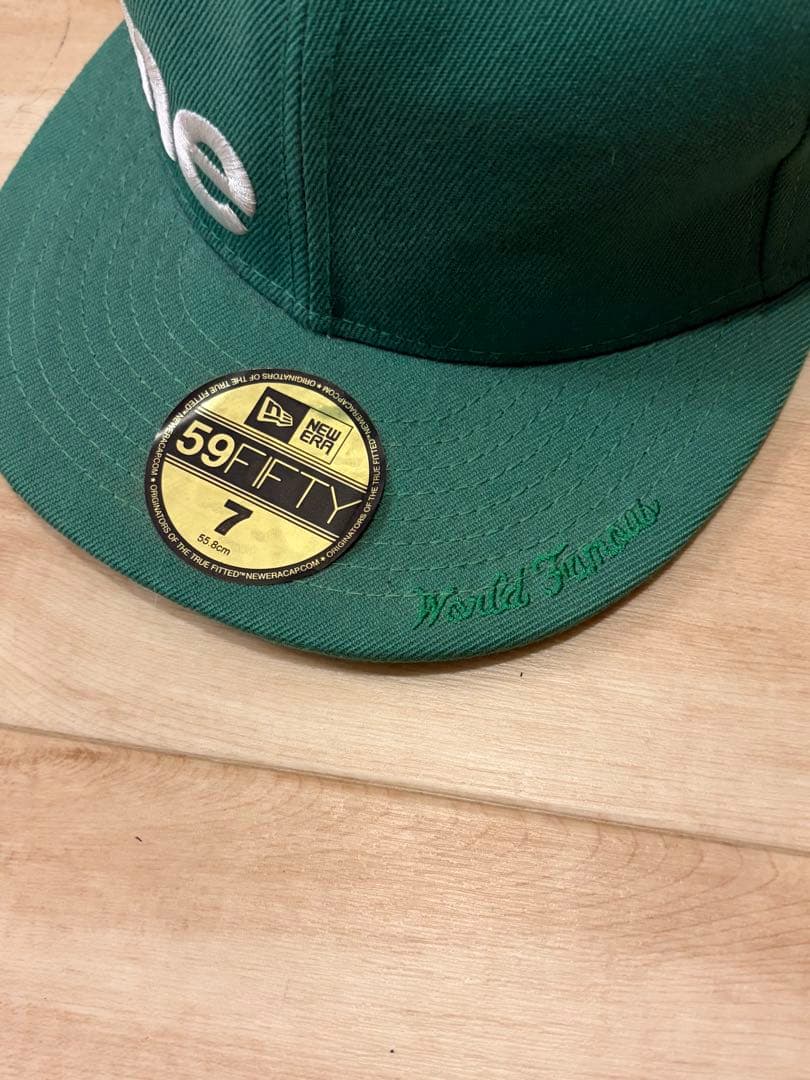 supreme NEWERA グリーンキャップ