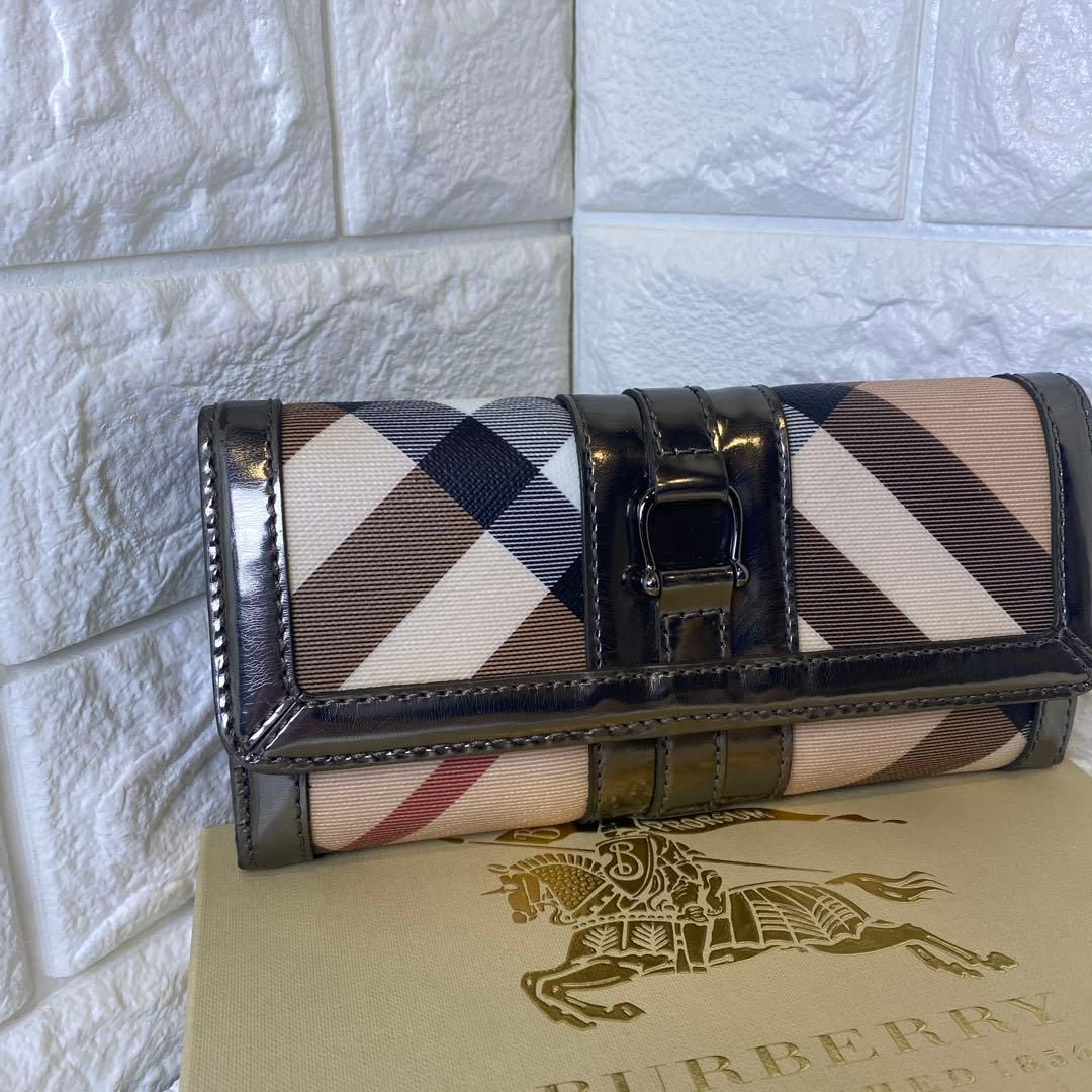 極美品　箱付き　BURBERRY LONDON 長財布ノバチェック　エナメル