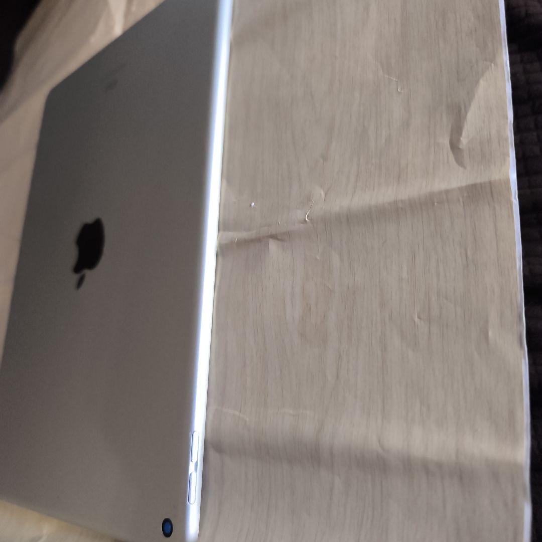 超美品　iPad Air第3世代/64GBWi-Fiモデル Apple