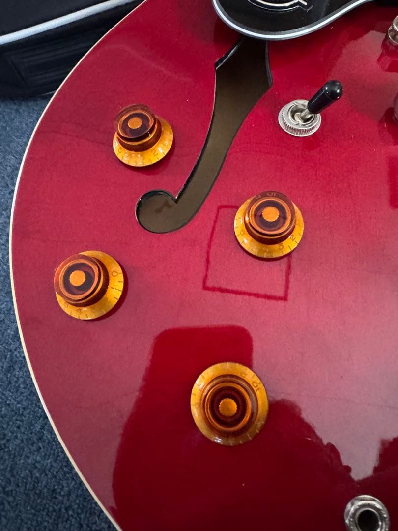Epiphone ES-335 セミアコースティックギター