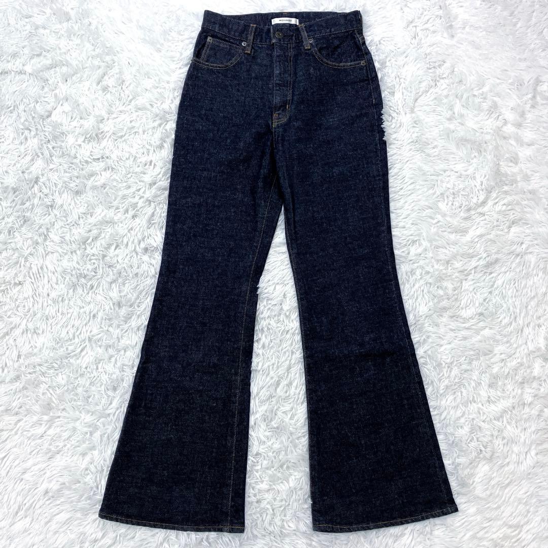 極美品✨　MOUSSY MVS FLARE　デニムパンツ　25相当　濃紺