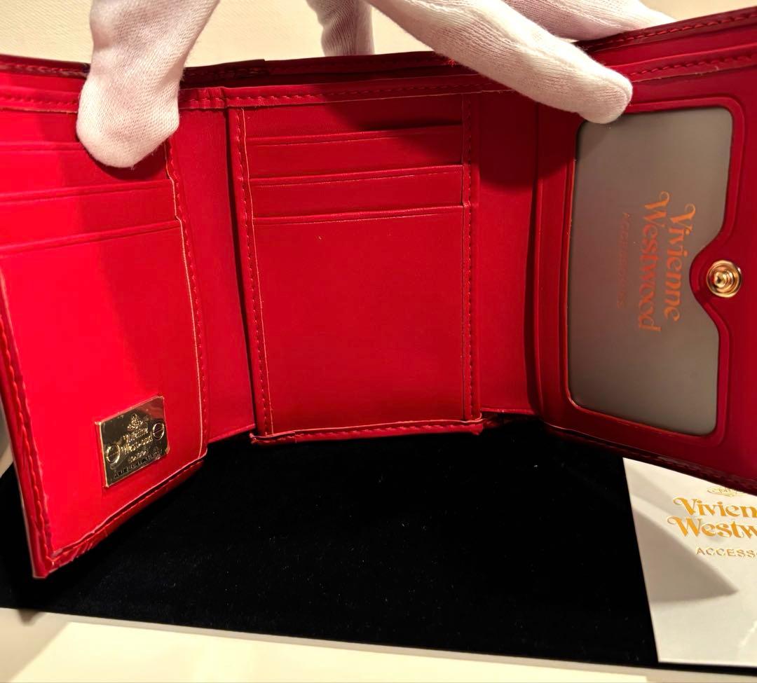 新品未使用❤︎Vivienne Westwood 3つ折り財布 エナメル 赤