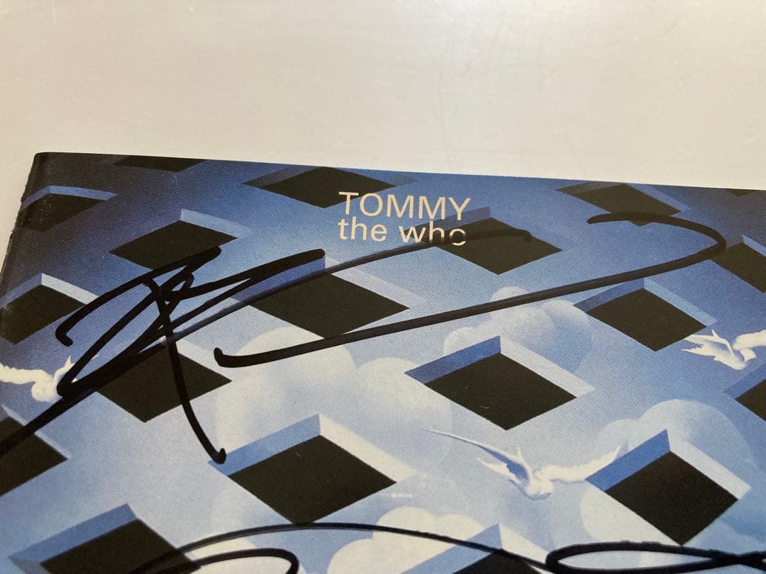 レア　Roger Daltrey とPete Townshend 直筆サインCD