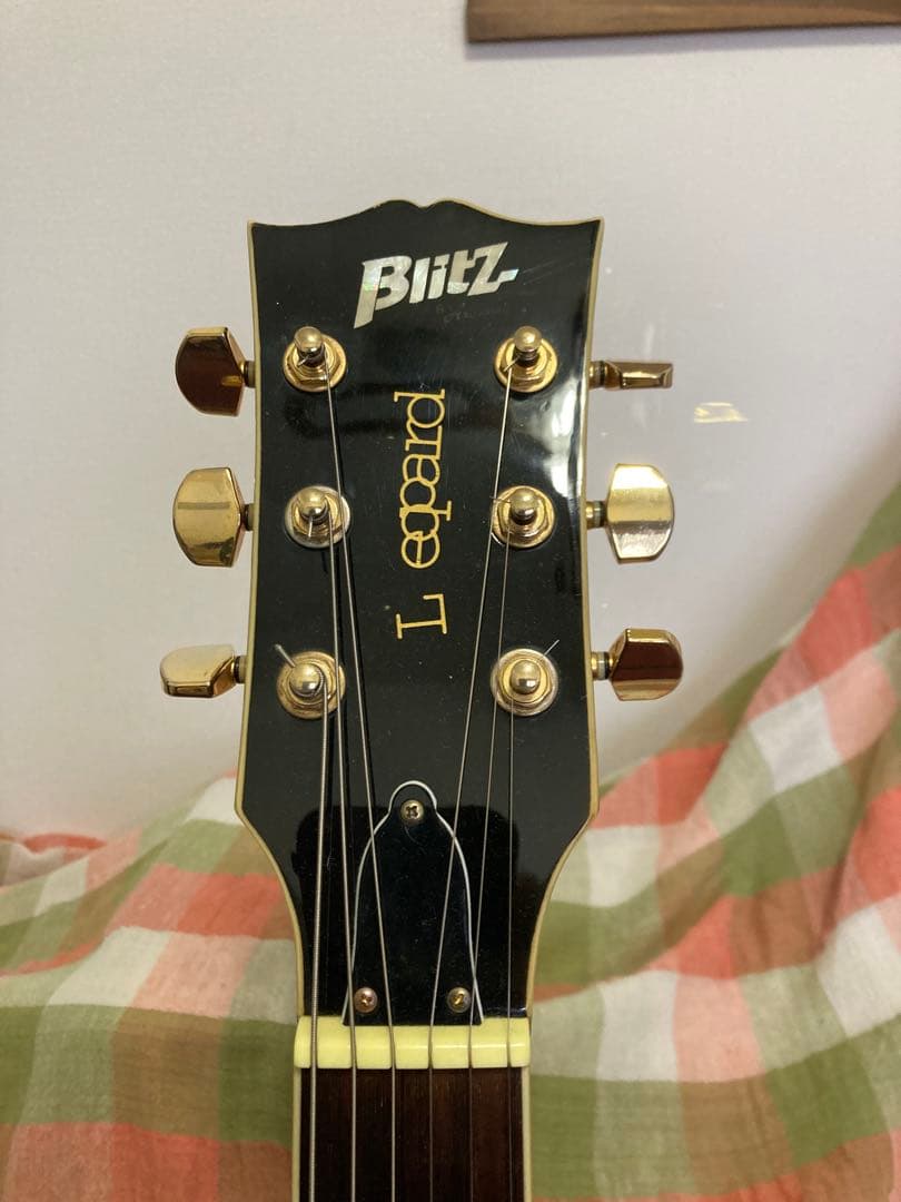 あ*ん様 Blitz BLP-STD エレキギター サンバースト