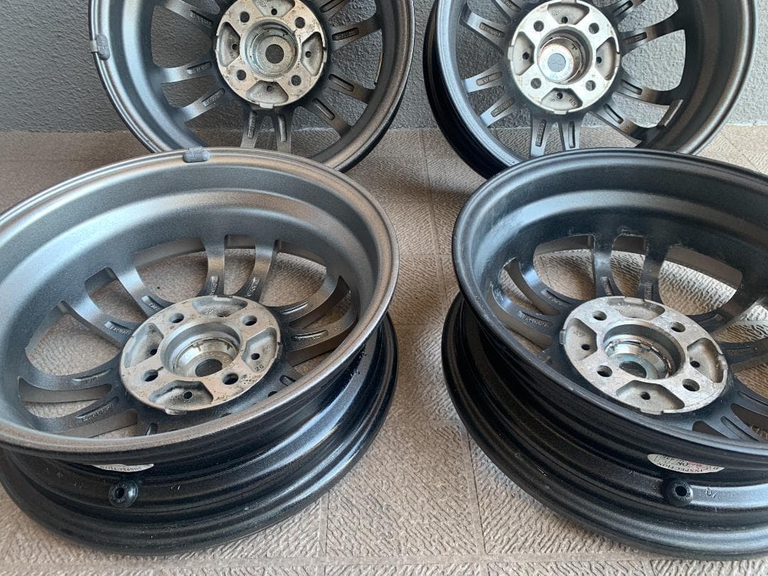 美品ホイール　CROSS SPEED PREMIUM 13インチ　 軽自動車に！