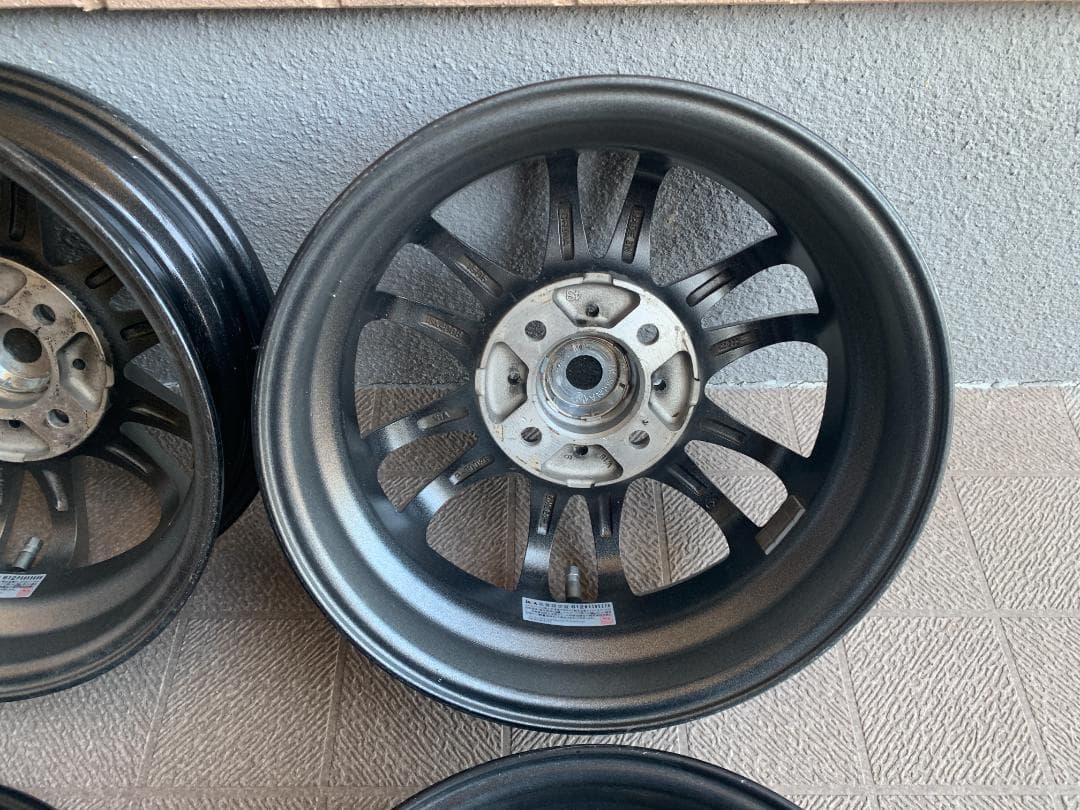 美品ホイール　CROSS SPEED PREMIUM 13インチ　 軽自動車に！