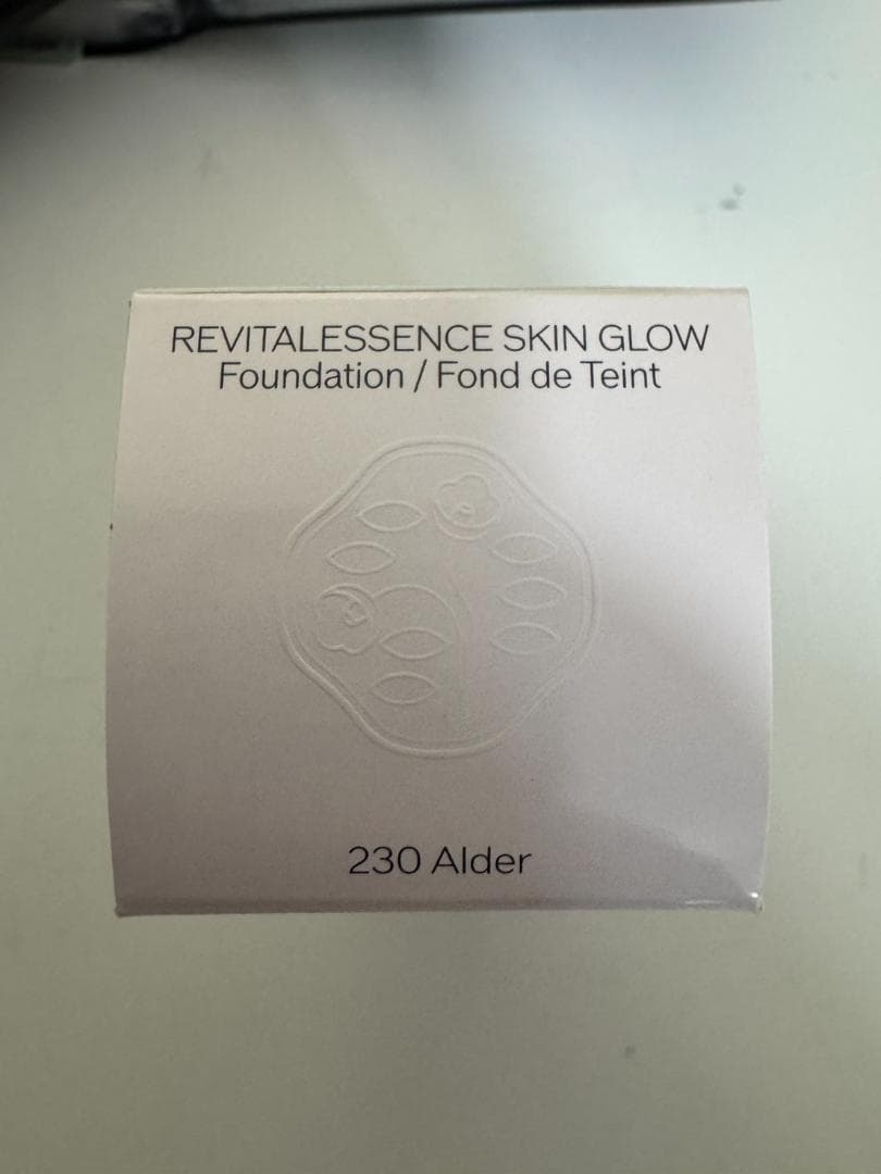 ２個セット　SHISEIDO エッセンス スキングロウ ファンデーション 230