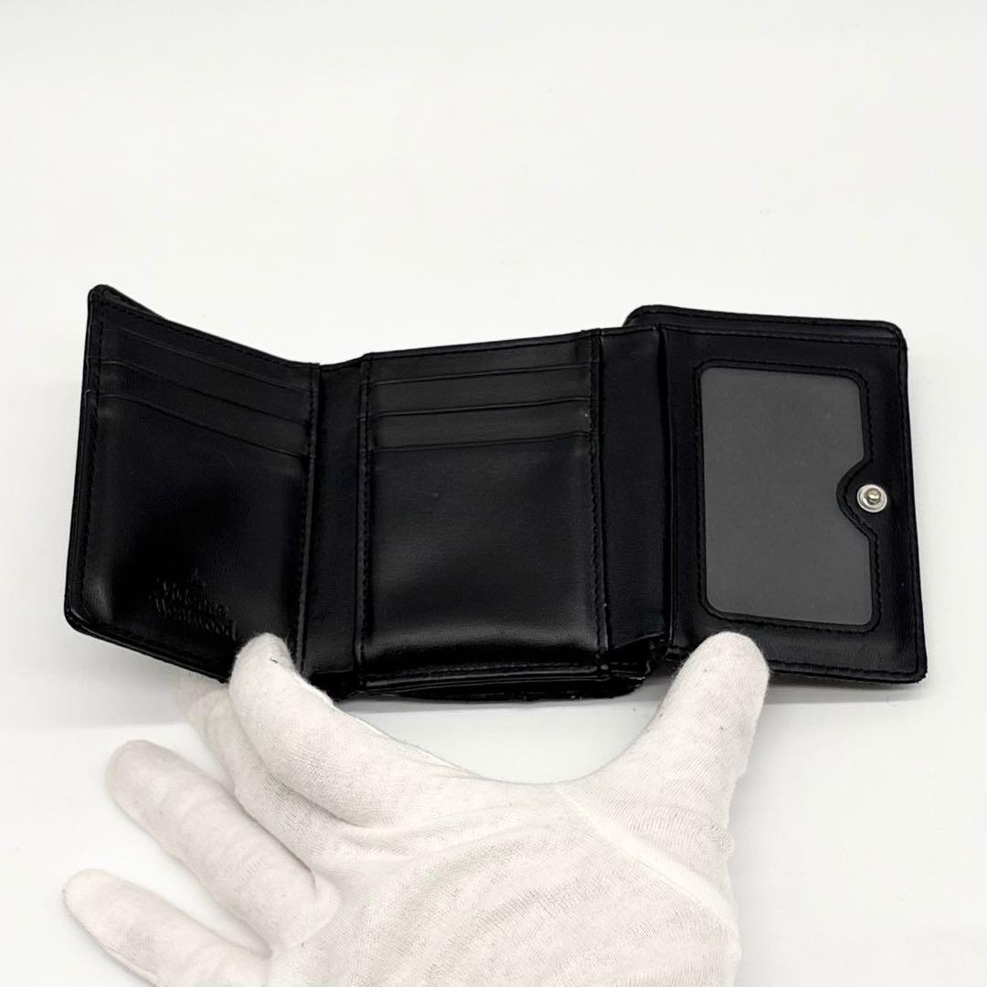 【美品】ヴィヴィアンウエストウッド レザー 二つ折り財布 オーブ 型押し ロゴ