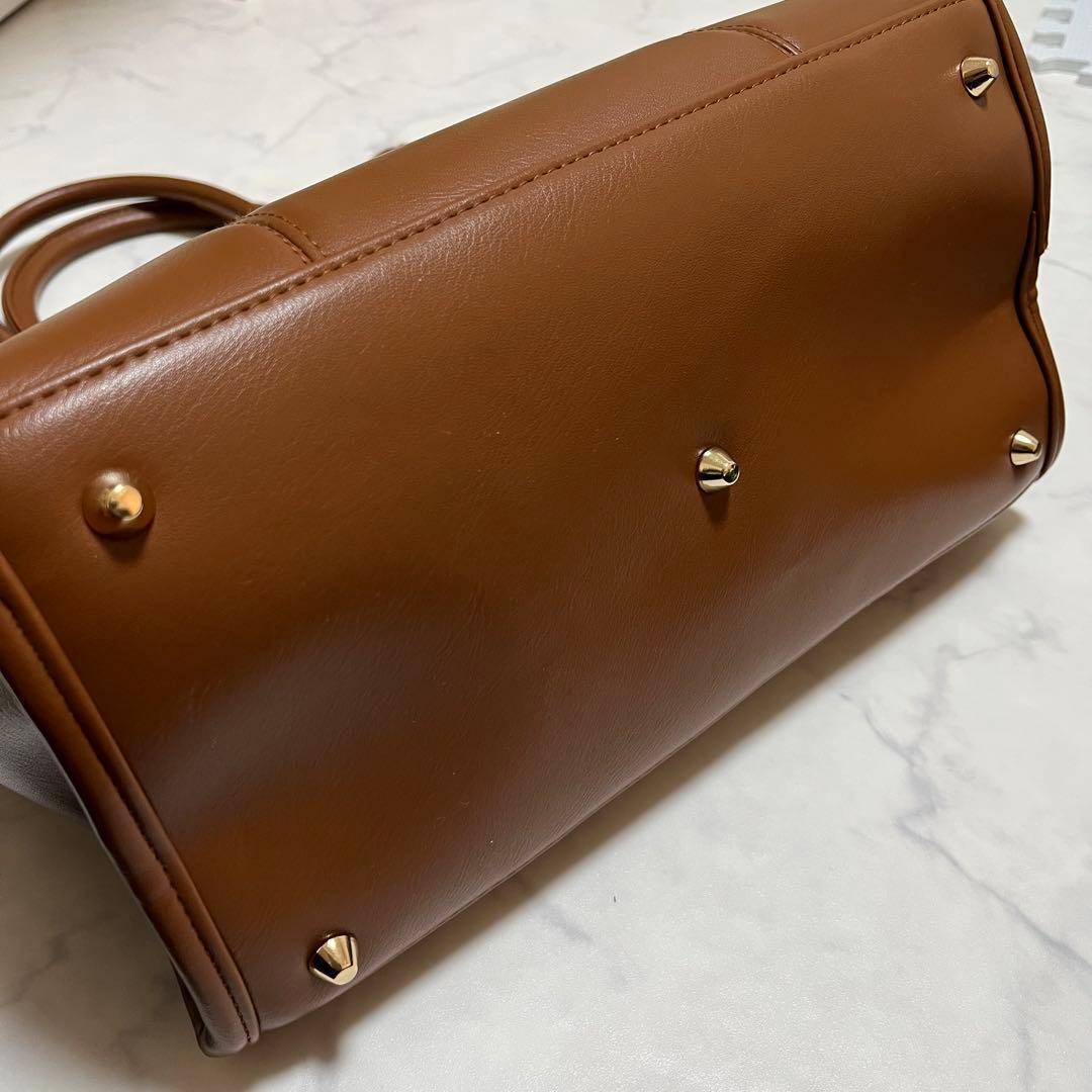 【新品タグ付き】REAIMER ミニバッグチャーム付き　ボストンバッグ　ブラウン