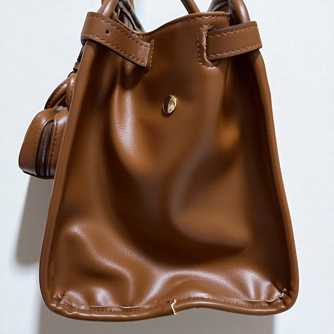 【新品タグ付き】REAIMER ミニバッグチャーム付き　ボストンバッグ　ブラウン