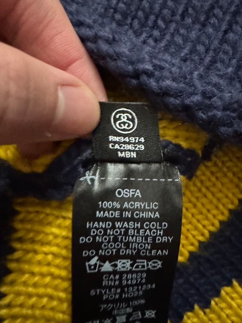 STUSSY ビーニー ネイビー Sロゴ