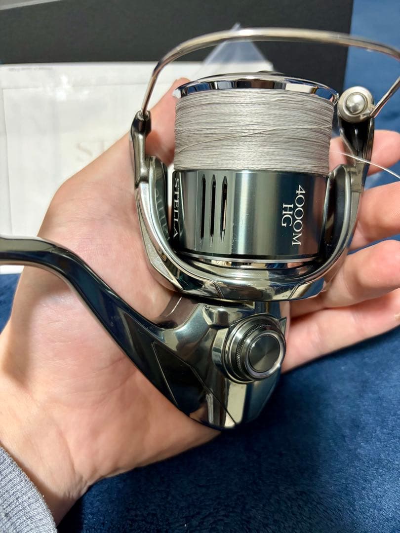 22STELLA 4000MHG スピニングリール