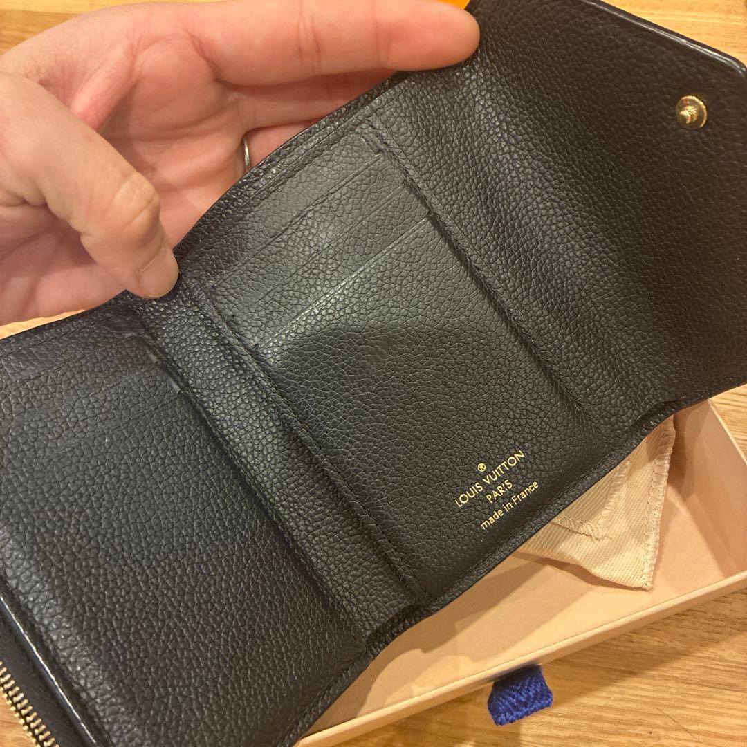 LOUIS VUITTON 三つ折り財布 ポルトフォイユ・ヴィクトリーヌ