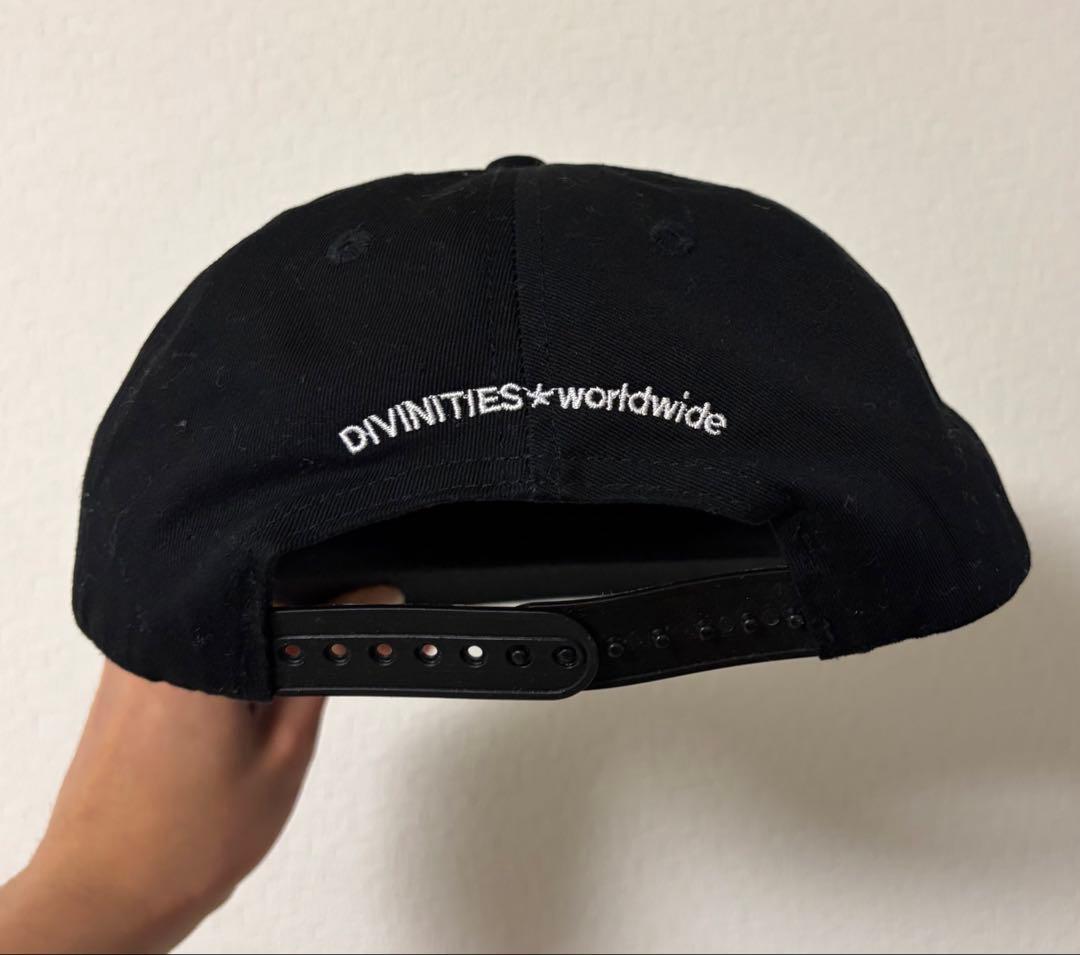 BOTT DIVINITIES コラボキャップ　ブラック