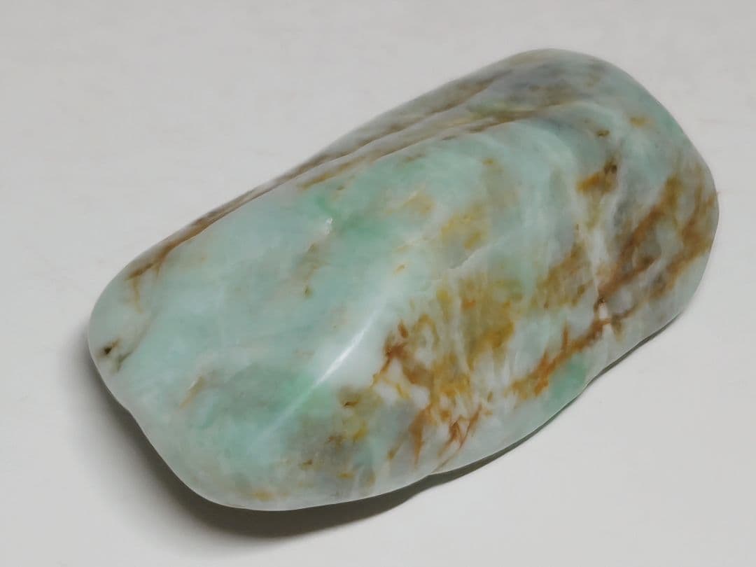 ミント 68g 翡翠 ヒスイ 原石 鑑賞石 自然石 誕生石 鉱物 鉱石 水石