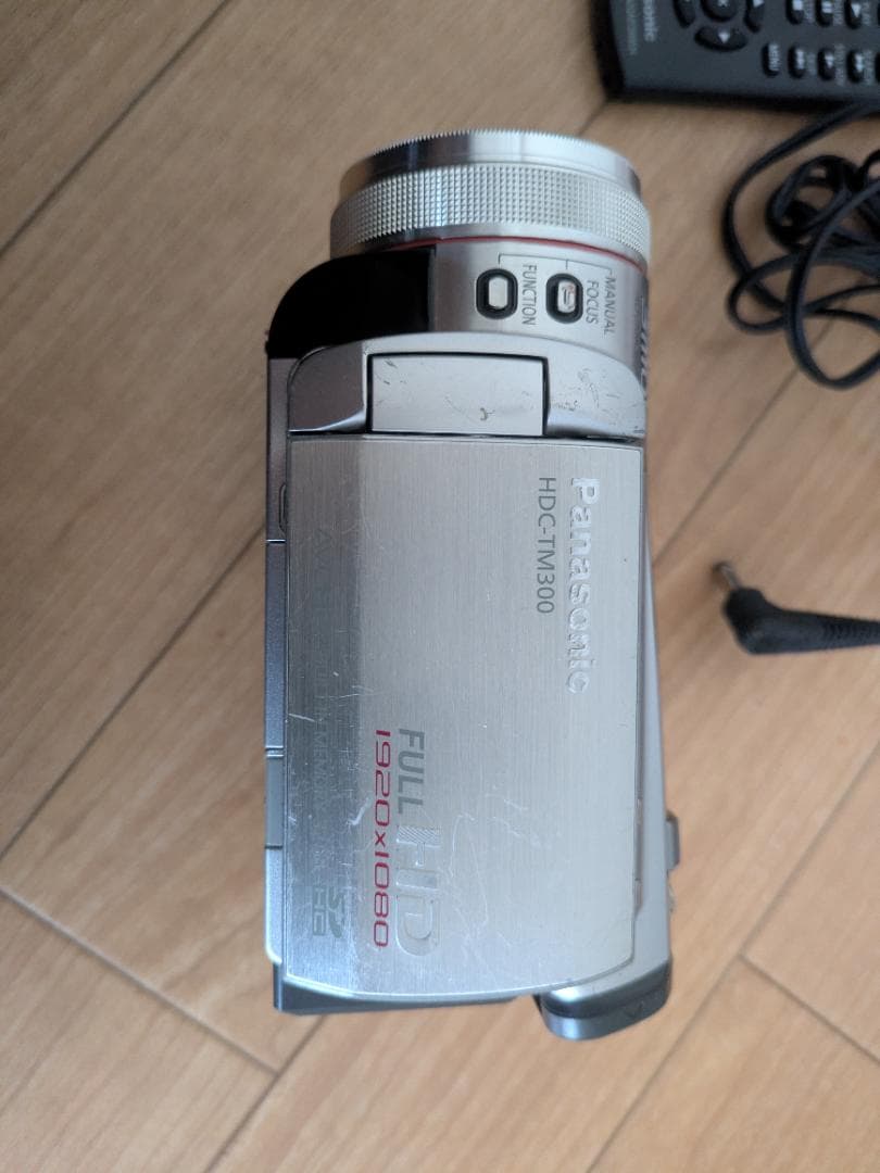 Panasonic　HDC-TM300 ビデオカメラ