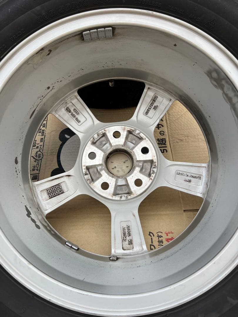 ぽ*ん様 アウディa3 205/55R16 ブリザック　スタッドレスタイヤ