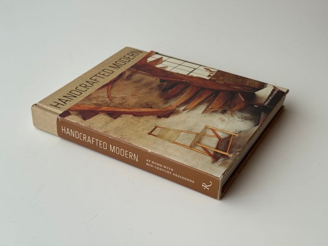 洋書 Handcrafted Modern(Leslie Williamson)