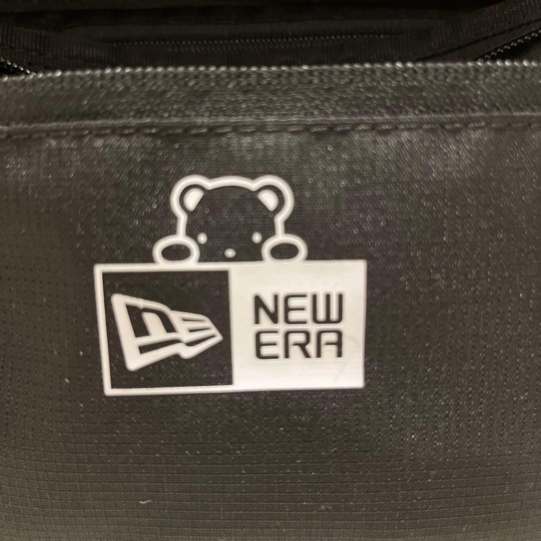 ファミリア　NEW ERA ブラック ボディバッグ