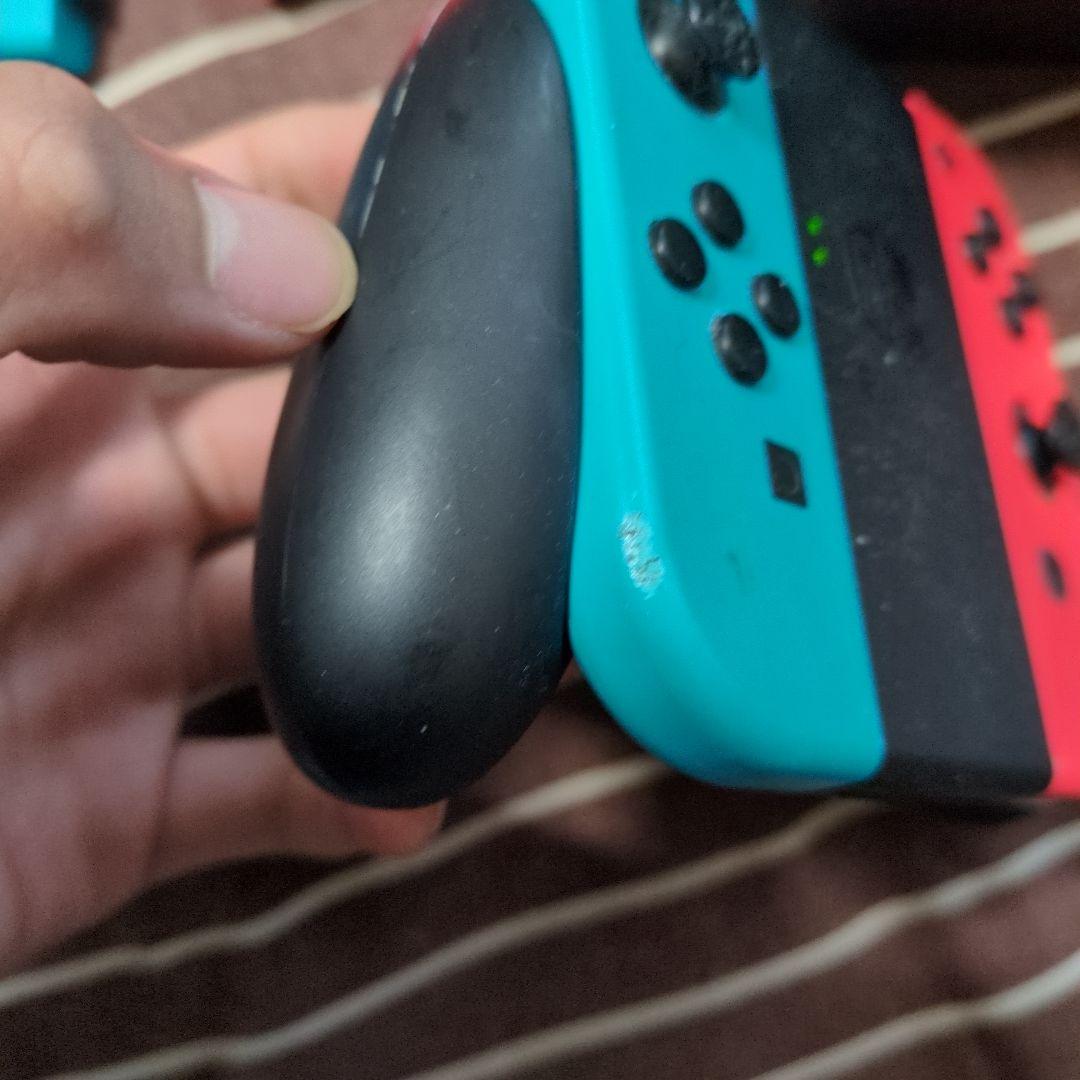 任天堂Switch+2つソフト付き（おまけあり）