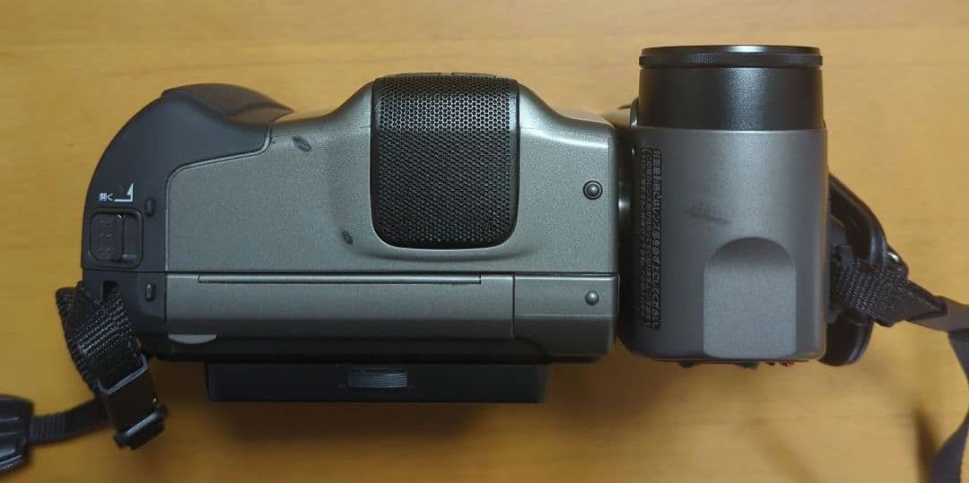 ⭐️お買い得⭐️VS GH2 NIKON　Hi8 ビデオカメラ 動作未確認