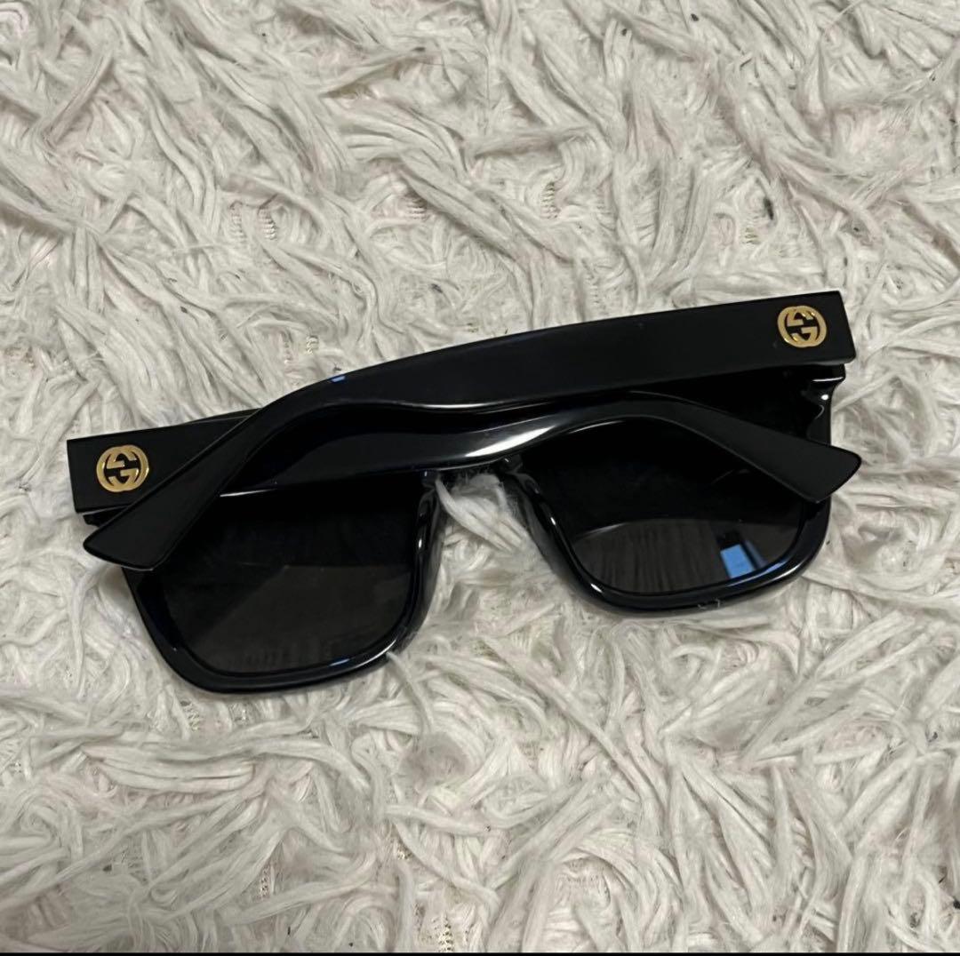 GUCCI グッチ　サングラス　ブラック