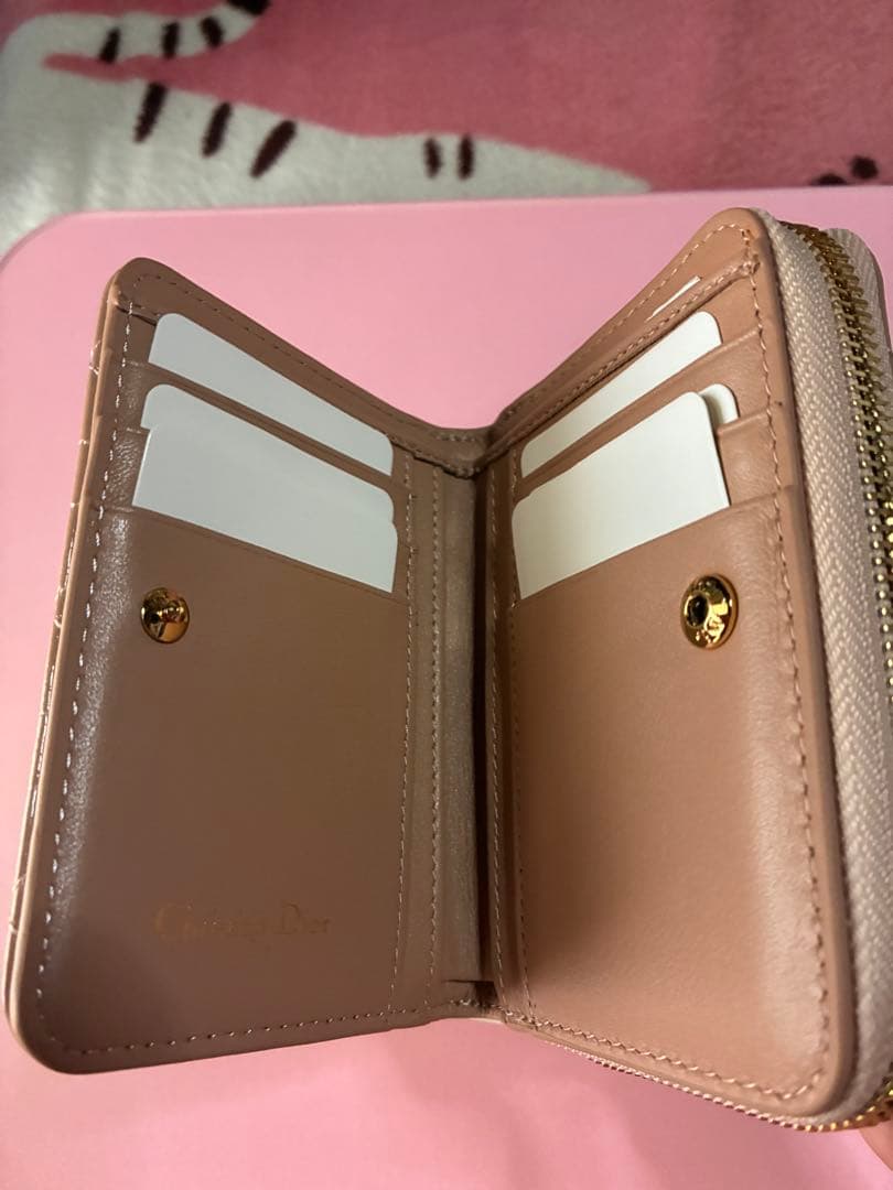 『未使用』DIOR エナメルカナージュ2つ折財布　ベビーピンク
