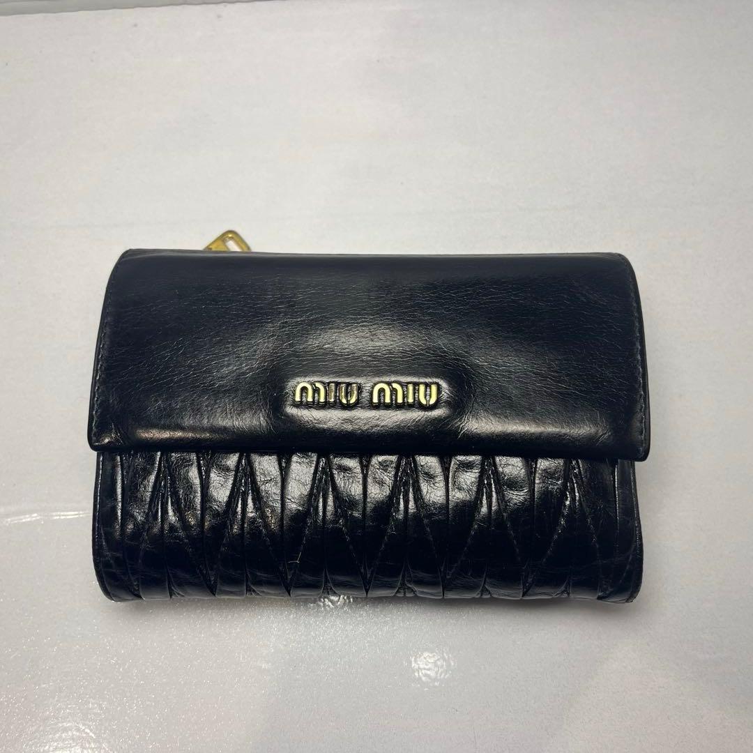 miu miu 財布 ブラック 三つ折り財布 キルティング レザー マテラッセ