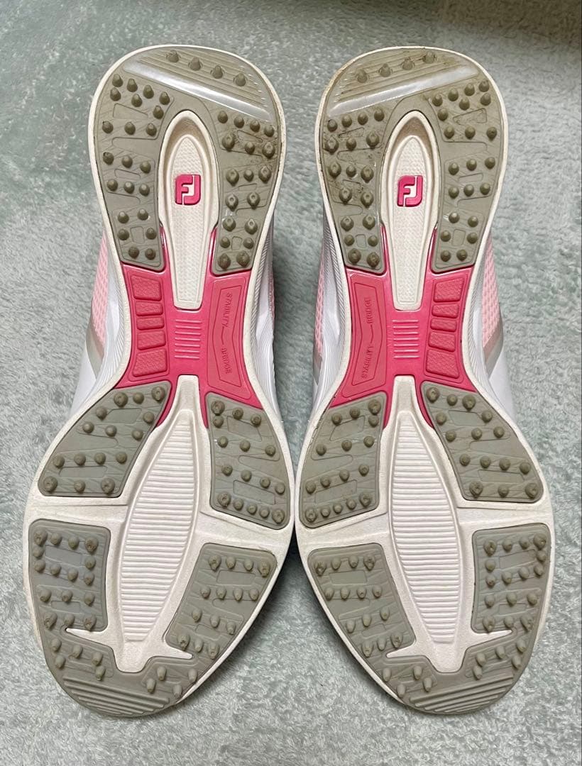 1度のみ使用FootJoy ゴルフシューズ 女性用 ホワイト/ピンク　24.5