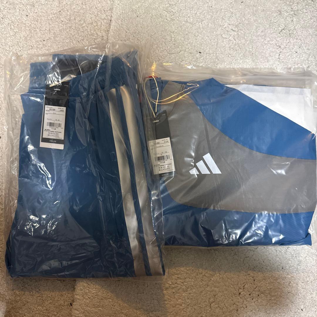 アディゼロ　ランニングウェア上下セット　新品