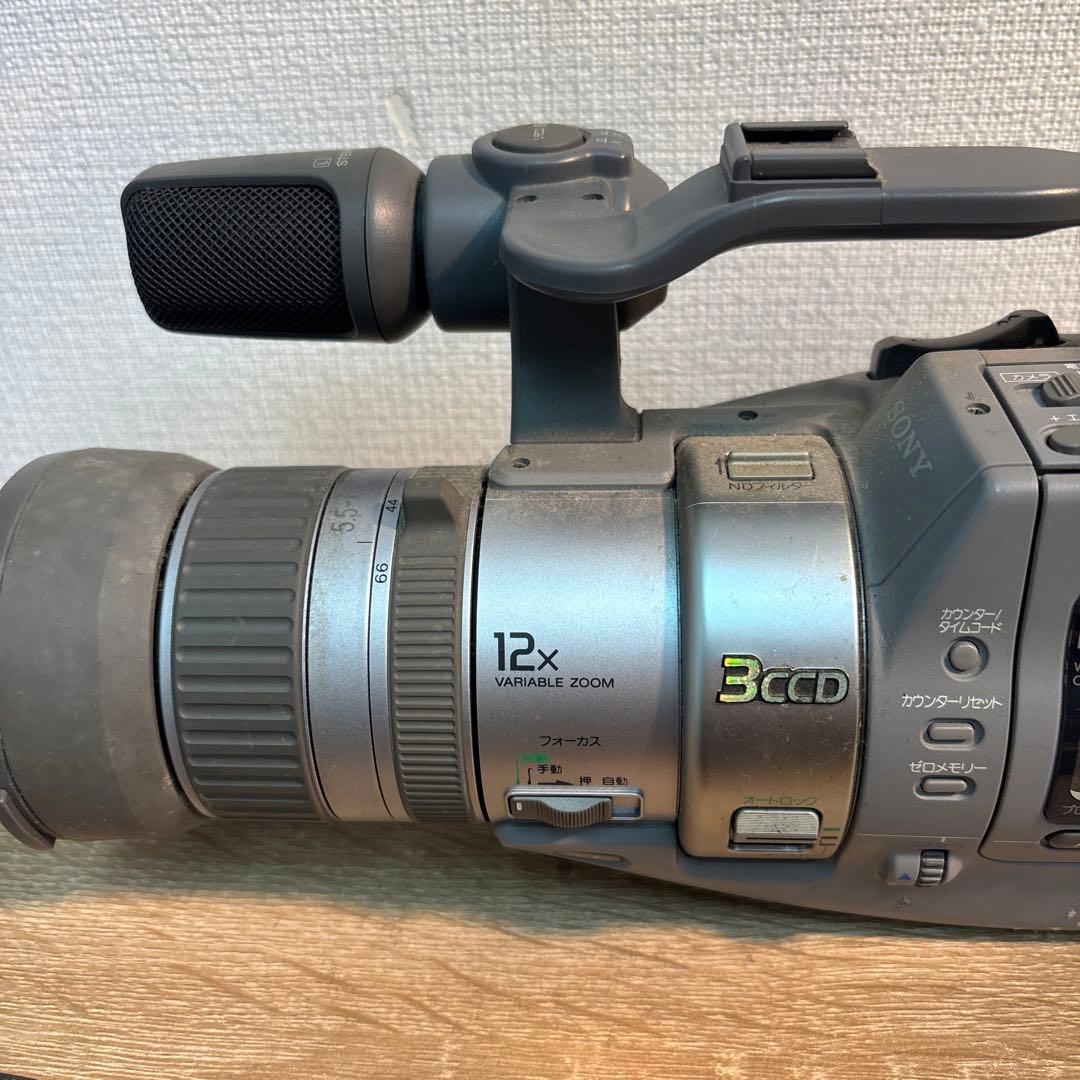ビデオカメラ Handycam PRO CCD-VX1