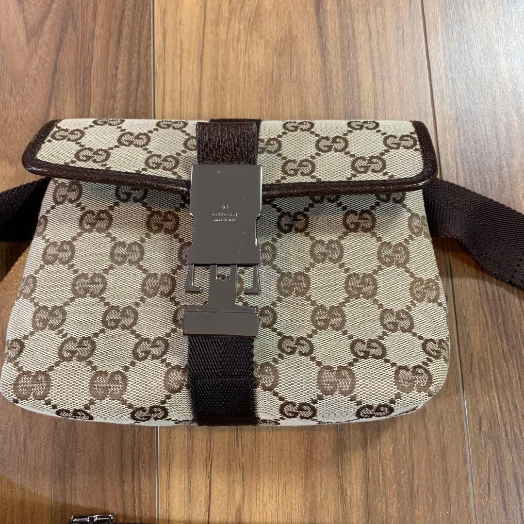グッチ　ウエストポーチ　ミニバック　バック　GUCCI ボディバック　カバン