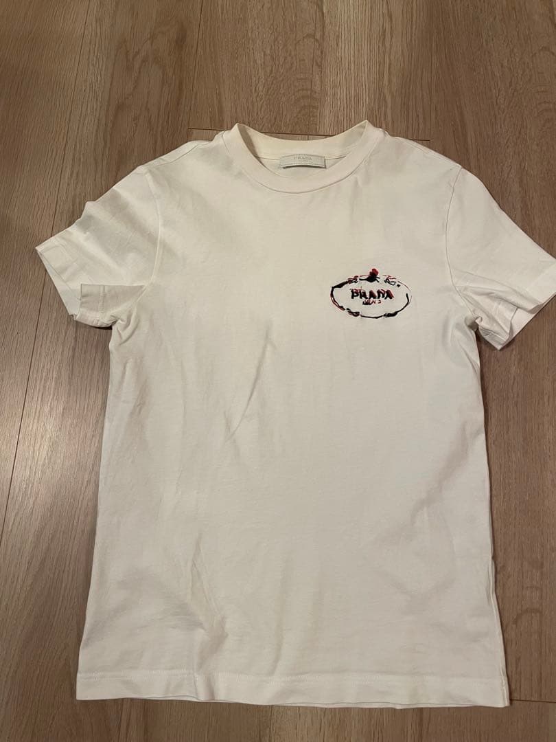 PRADA 刺繍ロゴ ホワイト TシャツXS白半袖