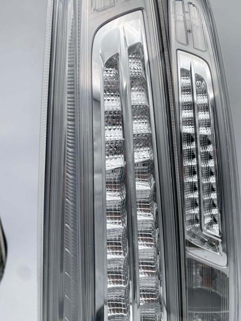 日産 セレナ C26 純正 テールランプ 左右セット LEDテール 点灯確認済み