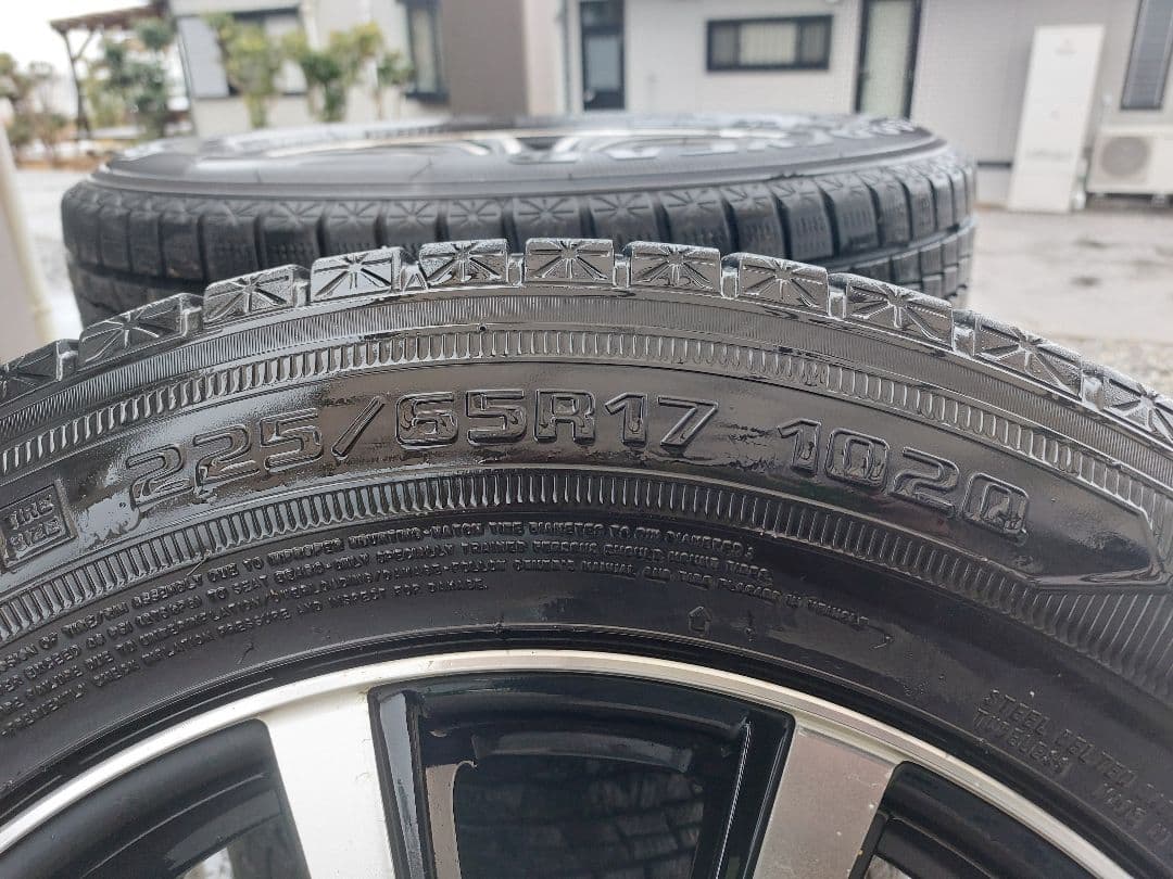 Kouさん専用　ハリアースタッドレスタイヤグッドイヤー