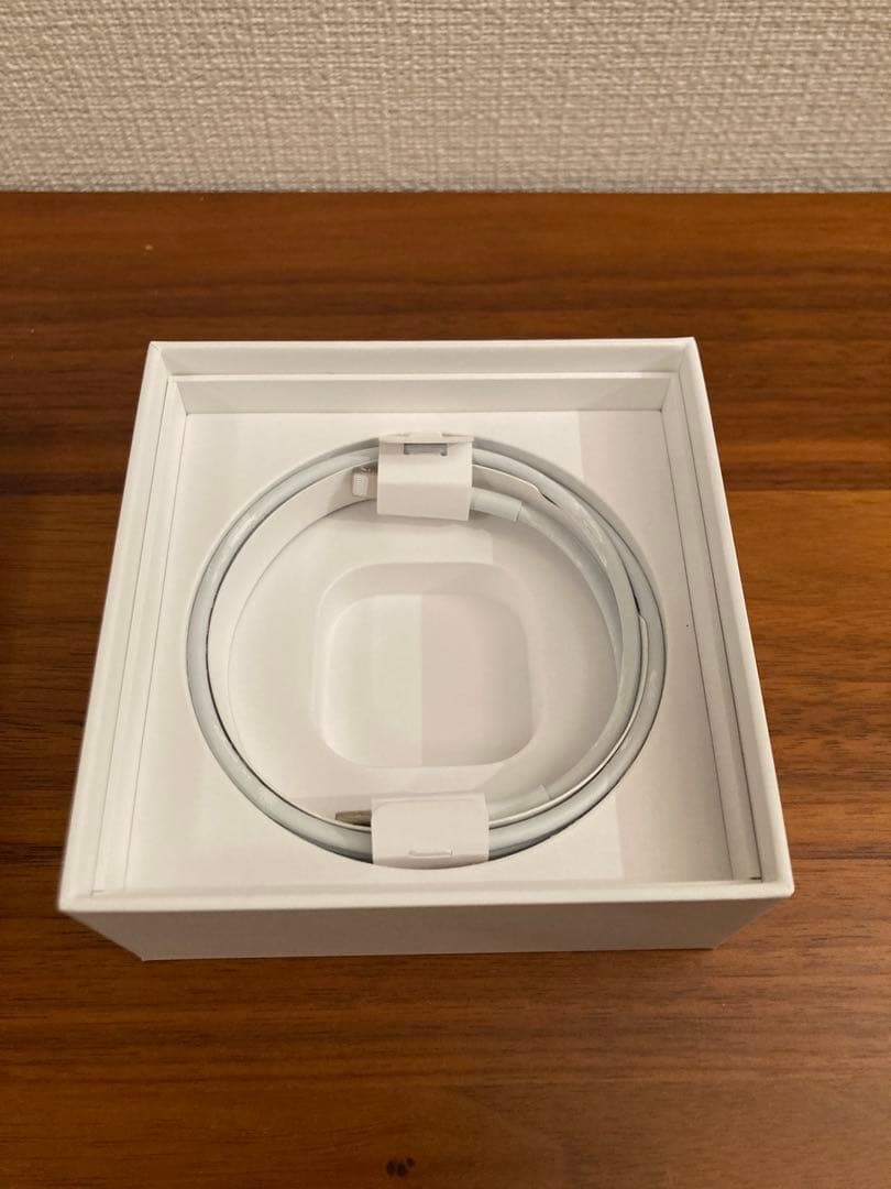 AirPods Pro ワイヤレス充電ケース・ケースカバー付