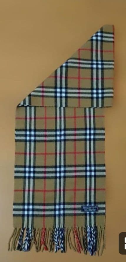 【極美品】✨✨Burberry ノバチェック柄マフラーララムウール100%