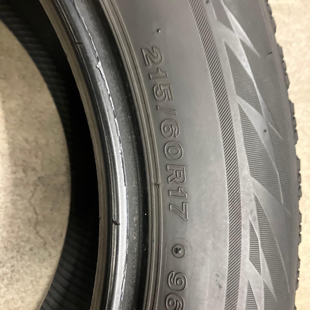 BRIDGESTONE 215/60R17 スタッドレスタイヤブリザック