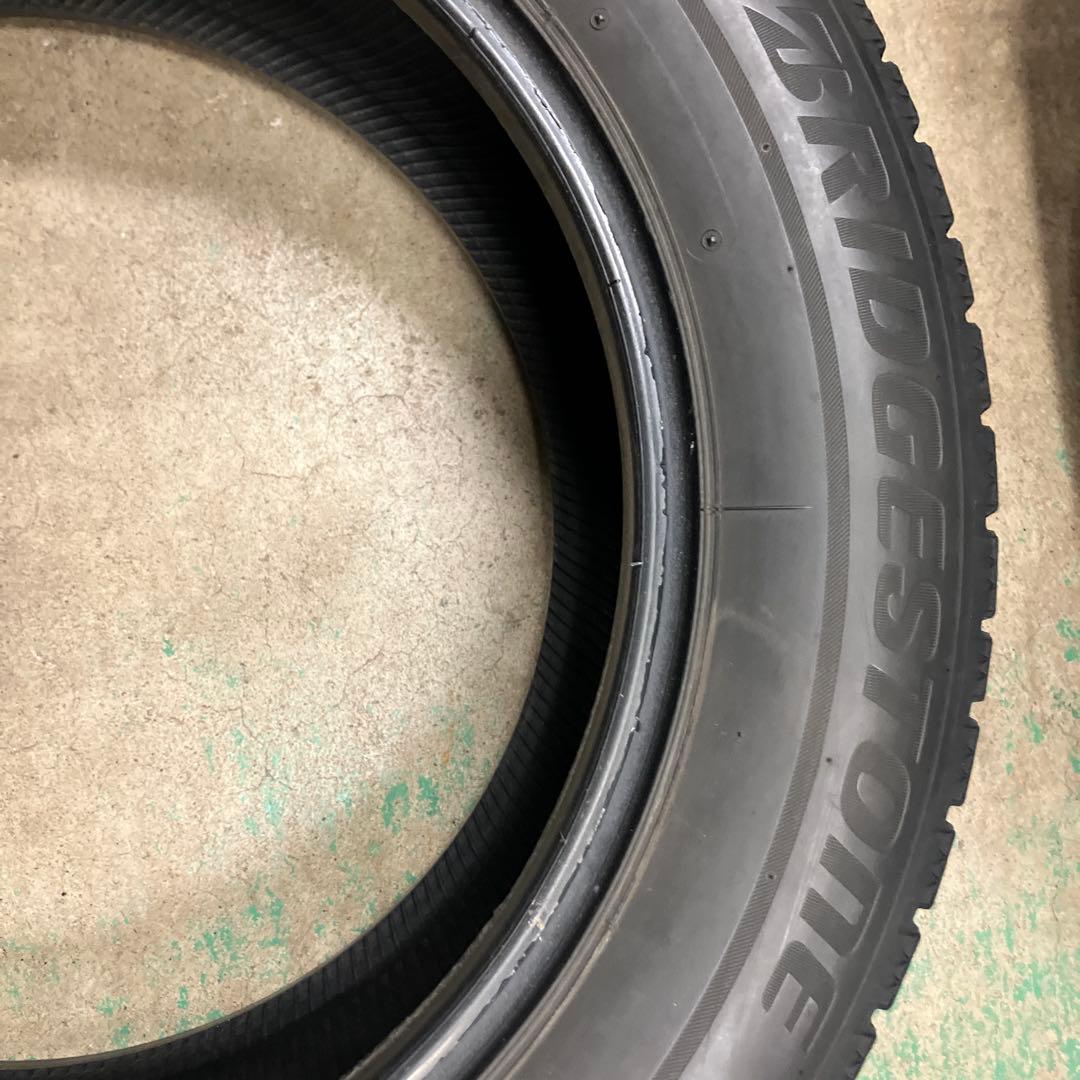 BRIDGESTONE 215/60R17 スタッドレスタイヤブリザック