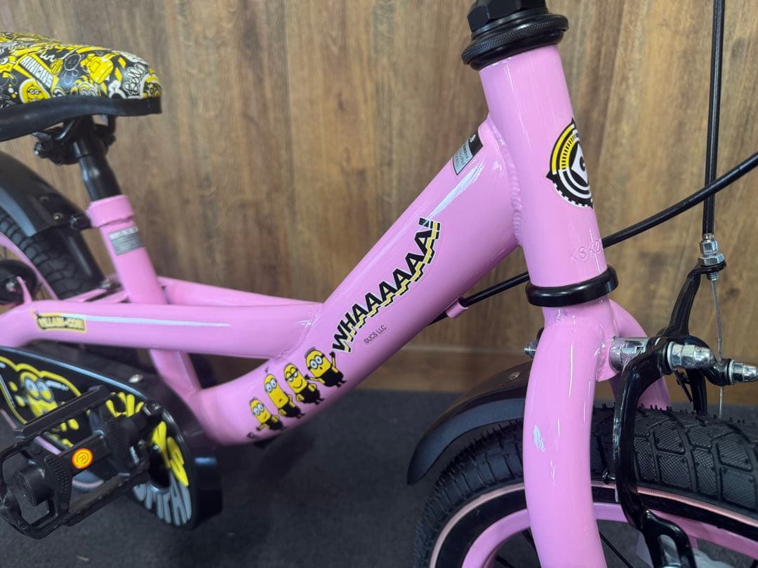 【新品・未使用】ミニオンズ 子供用自転車 18インチ 補助輪付き 正規デザイン
