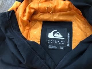 クイックシルバー QUIKSILVER　キッズ用スノボーウエア(12M/美品）