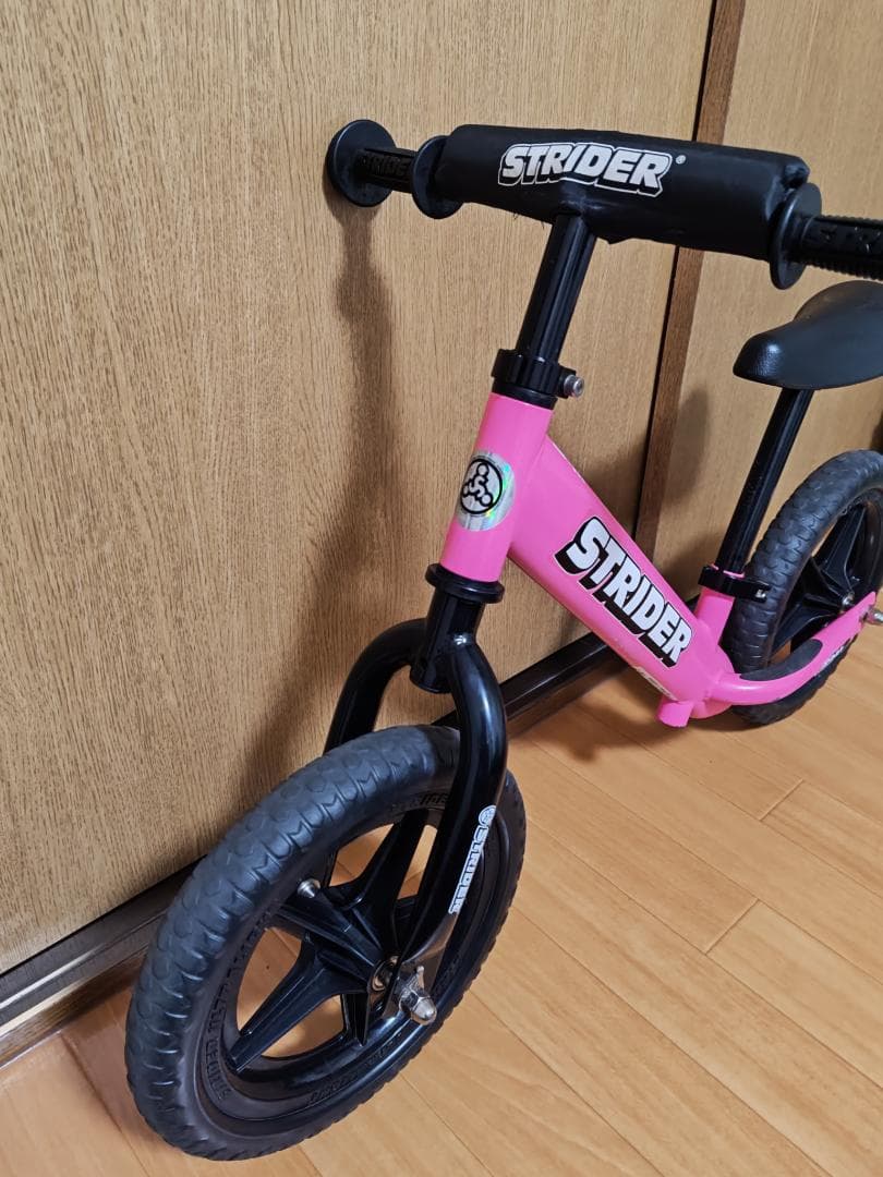 ストライダー　ピンク　日本正規品　スポーツ　12インチ