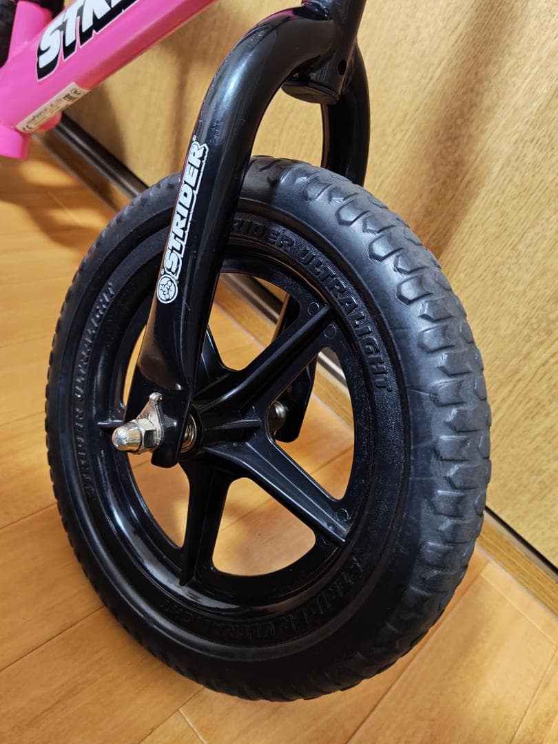 ストライダー　ピンク　日本正規品　スポーツ　12インチ