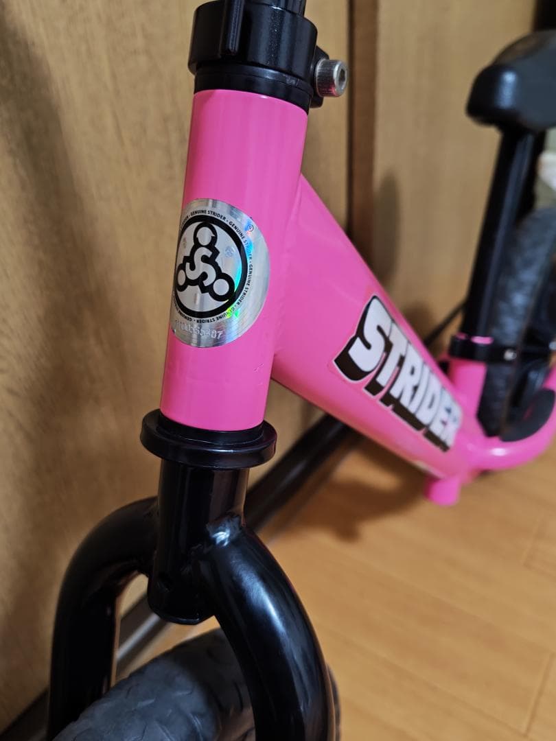 ストライダー　ピンク　日本正規品　スポーツ　12インチ
