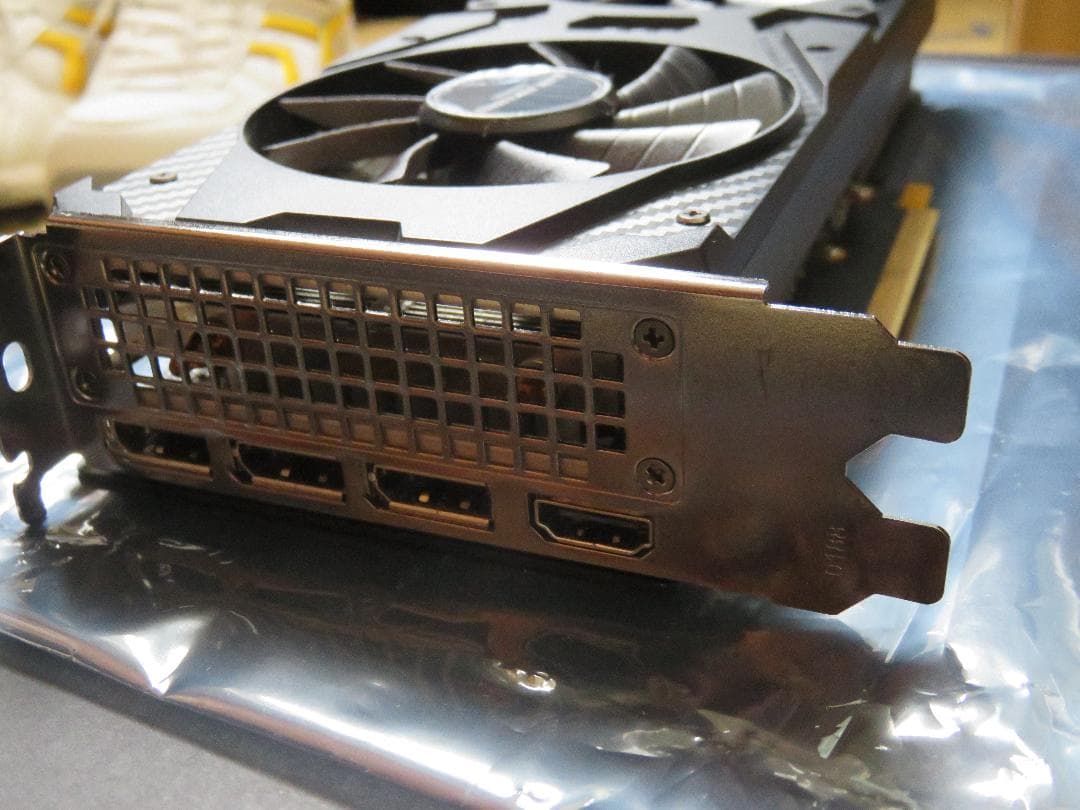 RTX3060Ti 8GB 玄人志向 GALAKURO GAMING